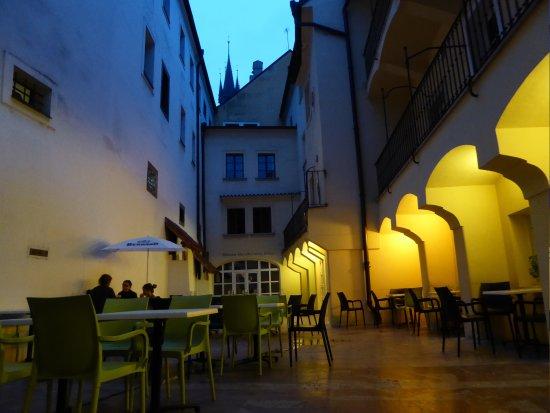 Tynska Literarni Kavarna